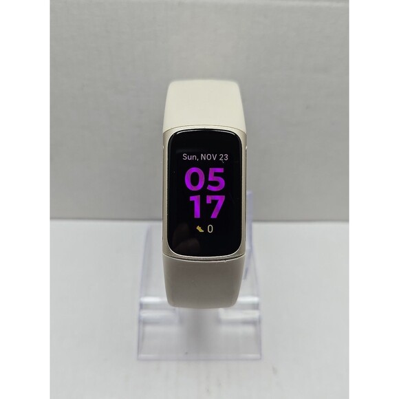 Fitbit Charge 5 Fitness Tracker GPS SpO2 Sleep Monitor Activity W/ Charger Watch - Picture 1 of 13